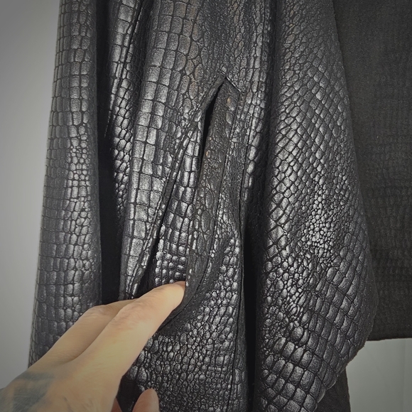 Blank NYC Black Crocodile Faux Leather Suede Drape Front Jacket - Picture 4 of 9